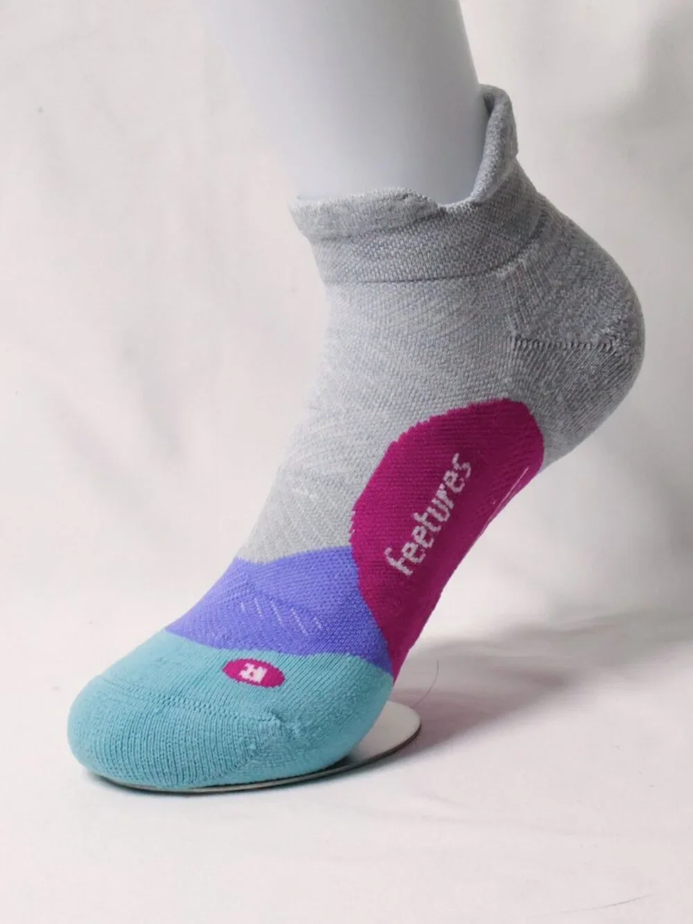 Feetures Elite Ankle Socks No Blisters - Size M
